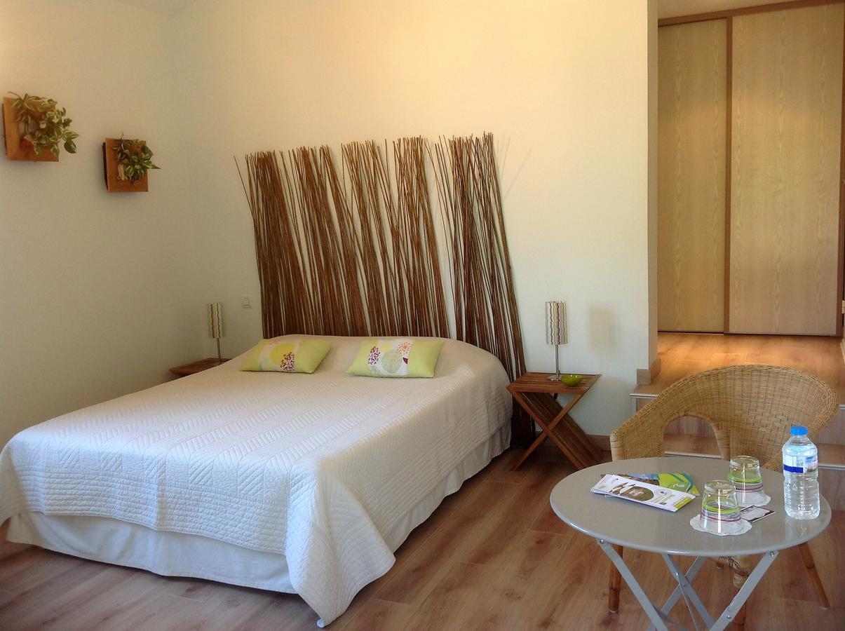 Chambres D'Hotes La Colombiere Colombiers  Eksteriør billede